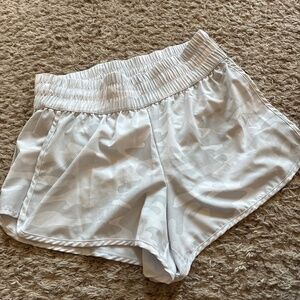 DSG white/gray camo shorts, women’s medium